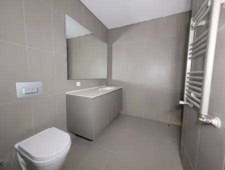 İncek Loft Satılık 2,5+1 Peyzaj Manzaralı Kiracısız 3.Kat Daire