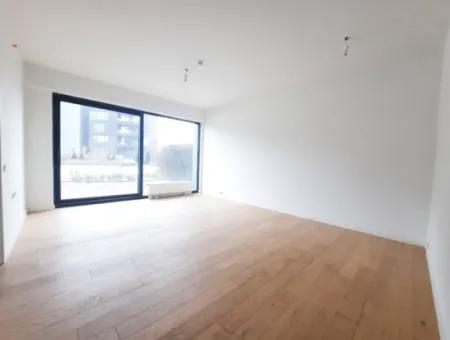 İncek Loft Satılık 3+1 Bahçe Dubleksi Şehir Manzaralı Daire