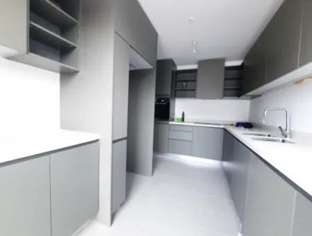 İncek Loft Satılık 3+1 Bahçe Dubleksi Şehir Manzaralı Daire