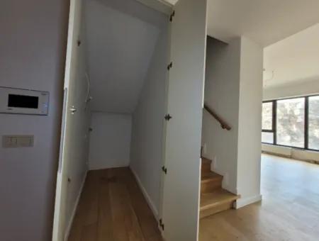 Kiracısız İncek Loft Satılık  2+1 Dubleks Şehir Manzaralı 2.Kat Daire