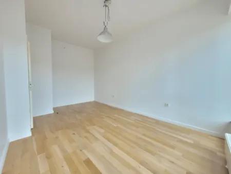 Kiracısız İncek Loft Satılık  2+1 Dubleks Şehir Manzaralı 2.Kat Daire