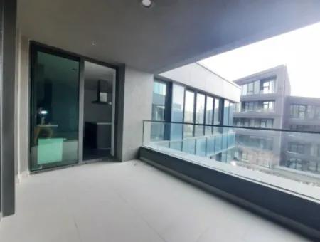 İncek Loft Satılık 5+1 188  M² Peyzaj Manzaralı 1.Kat Daire