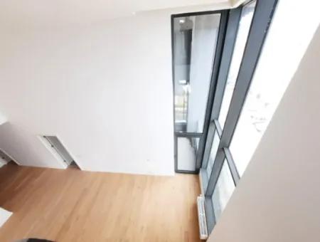 İncek Loft Satılık  5,5+1 Dubleks Göl Manzaralı 2.Kat Kiracısız Daire