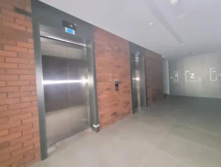 Beytepe İncek Bulvar Loft Satılık 3+1 130 M² 9.Kat Park  Manzaralı Daire