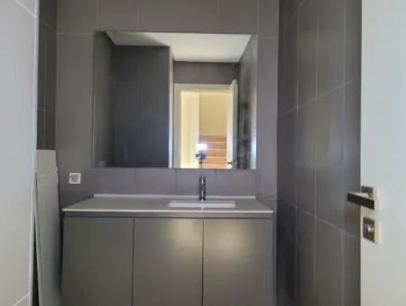 Kiracısız İncek Loft Satılık  2+1 Bahçe Dubleks Şehir Manzaralı Daire