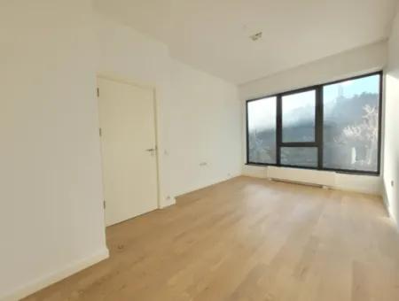 Kiracısız İncek Loft Satılık  2+1 Bahçe Dubleks Şehir Manzaralı Daire