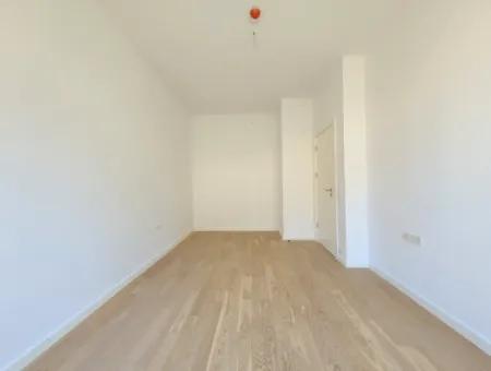 Kiracısız İncek Loft Satılık  2+1 Bahçe Dubleks Şehir Manzaralı Daire